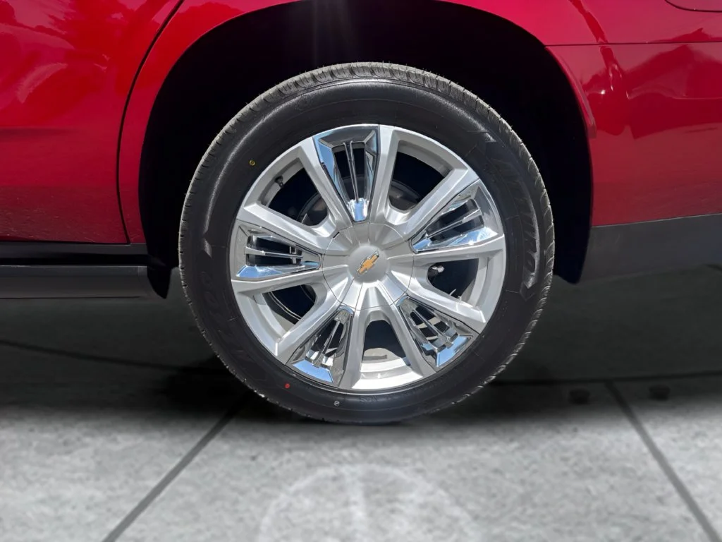 Used 2024 Red Chevrolet High Country image 29