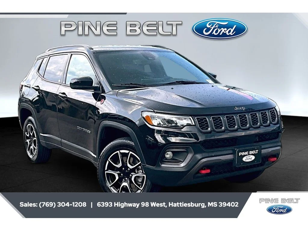 Used 2024 BLUE Jeep Trailhawk image 1