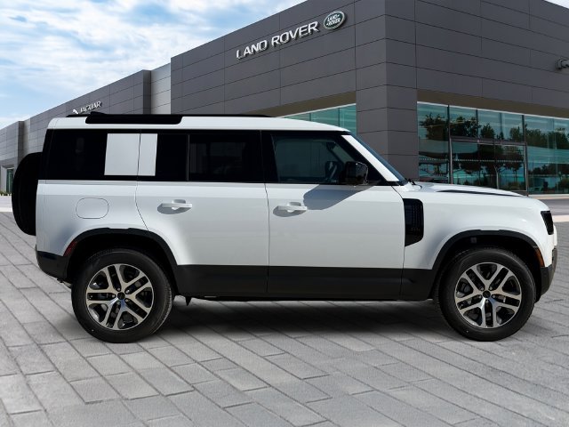 New 2026 Fuji White Land Rover S image 6