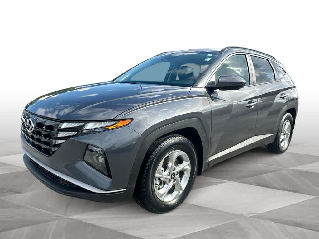 Used 2024 Titan Gray Hyundai SEL image 4