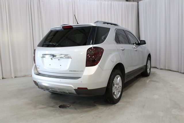 Used 2014 Silver Ice Metallic Chevrolet LTZ image 24