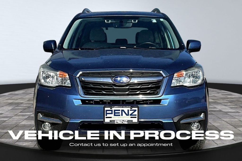 Used 2018 Subaru Forester Premium with VIN JF2SJAGC5JH487843 for sale in Rochester, Minnesota