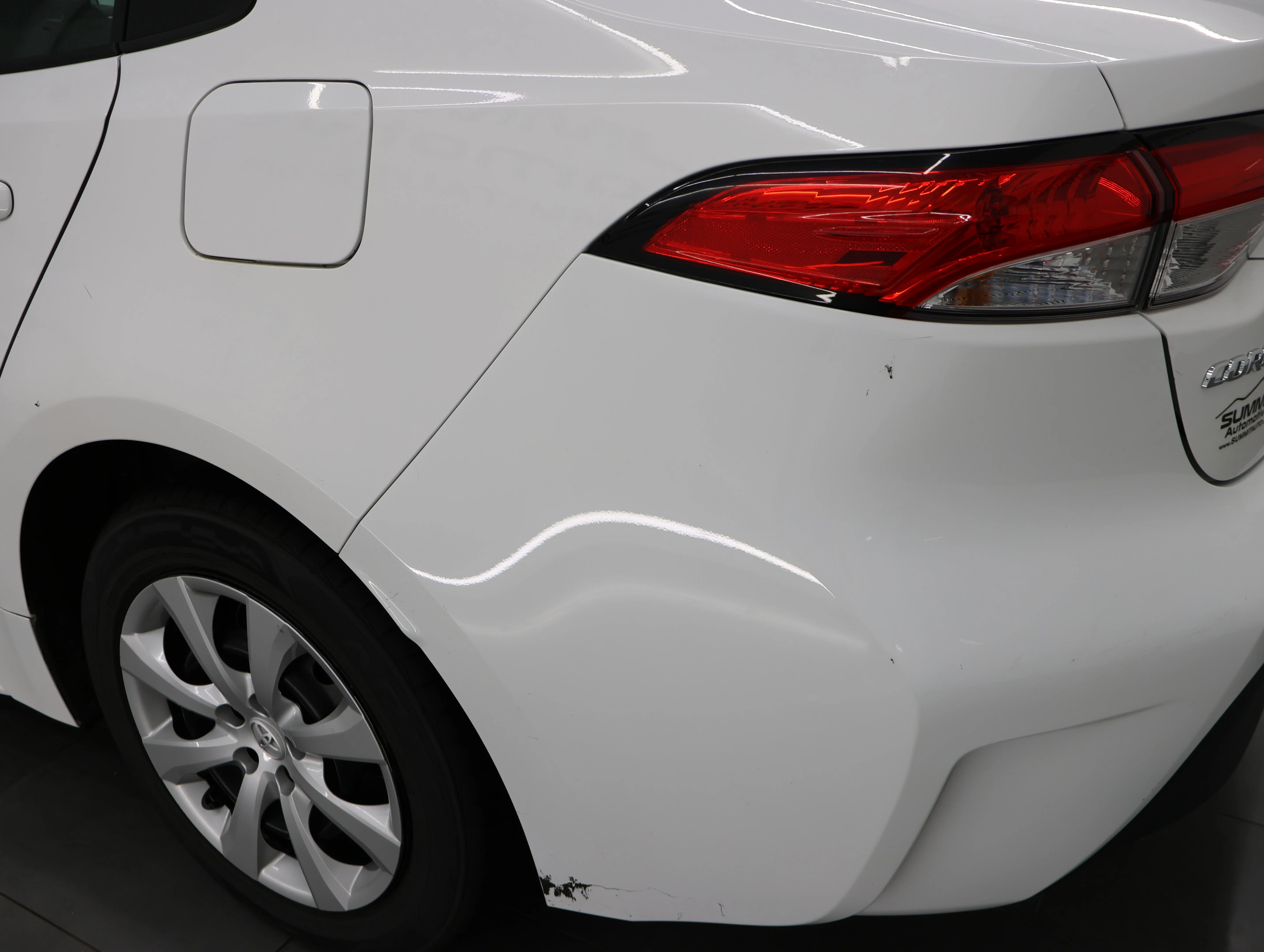 Used 2024 Ice Cap Toyota LE image 30
