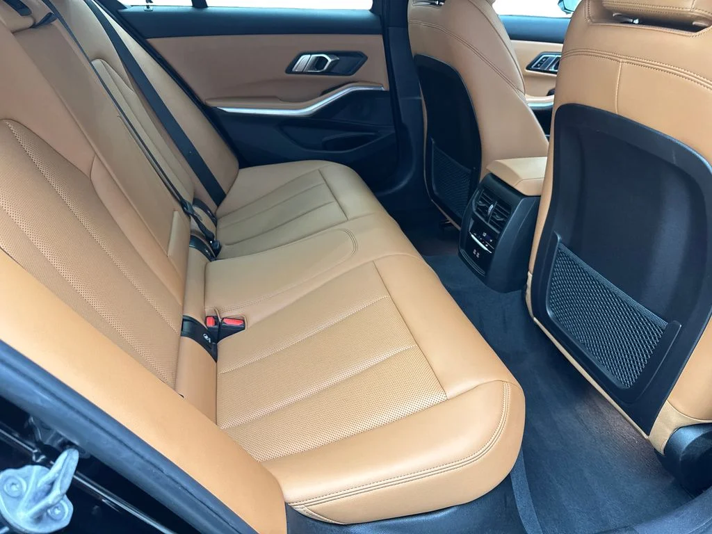 Used 2023 Black BMW 330i image 39