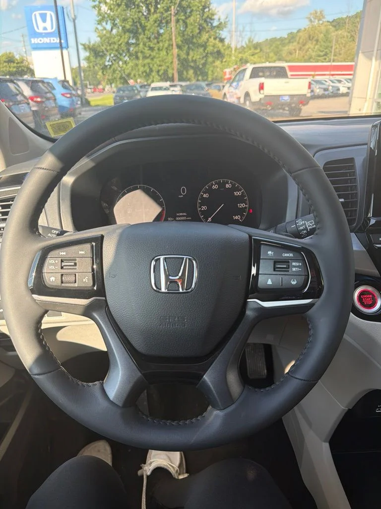 New 2026 Gray Honda Touring image 15