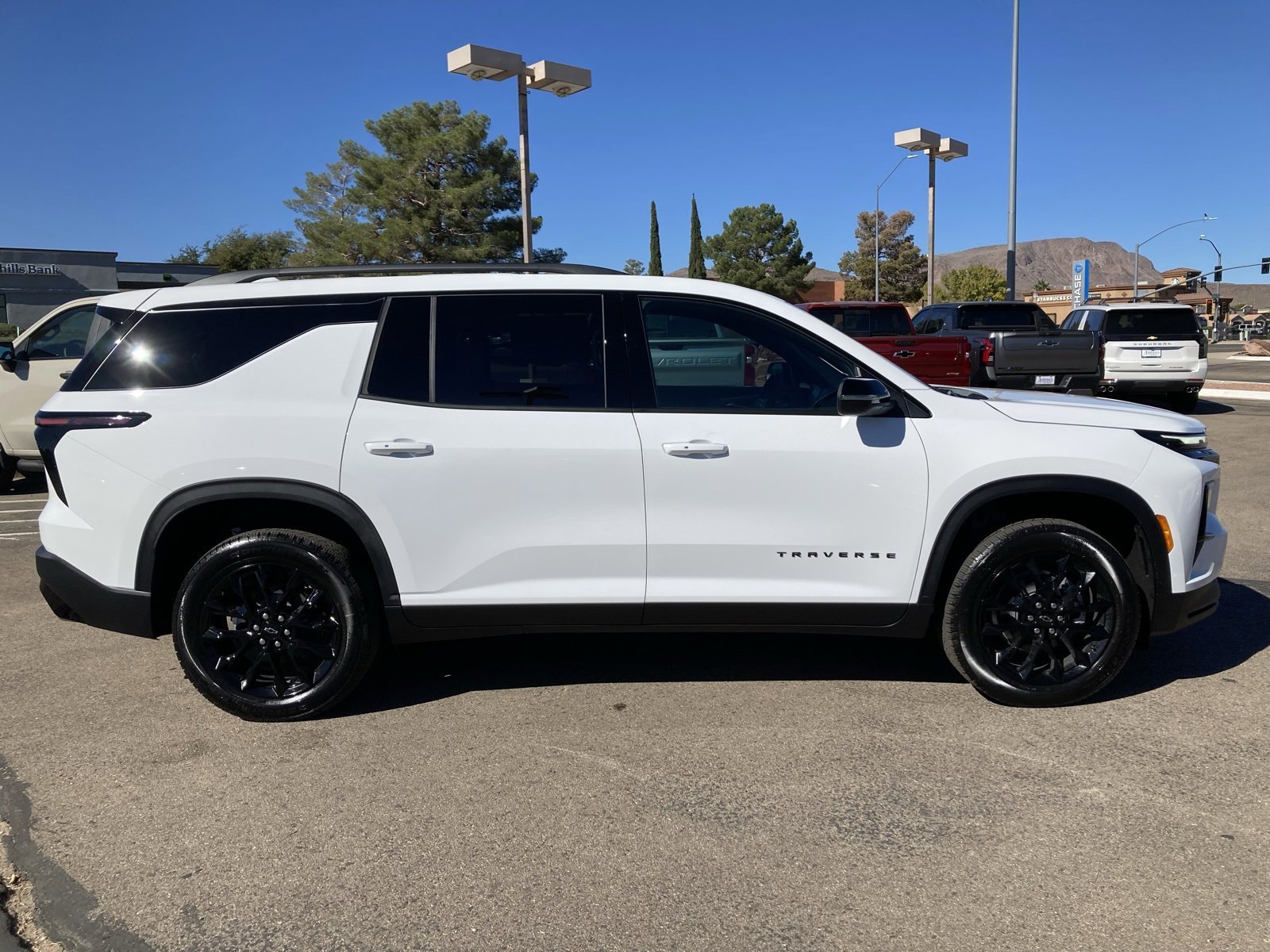 2026 Chevrolet Traverse photo 4