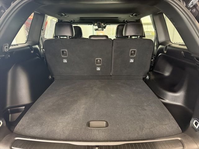 Used 2025 Gray Jeep Altitude X image 6