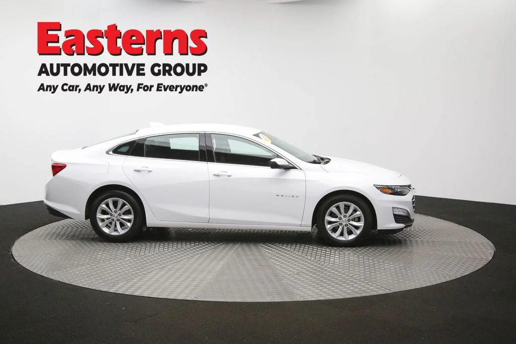 Used 2025 White Chevrolet LT image 46