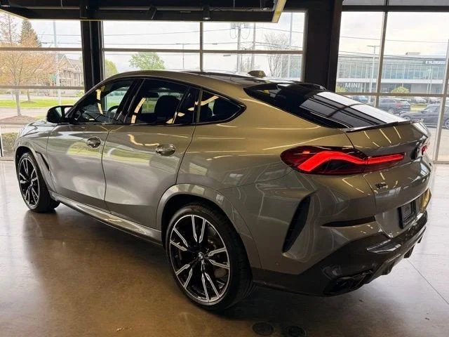 Used 2024 Skyscraper Gray Metallic BMW M60i image 3