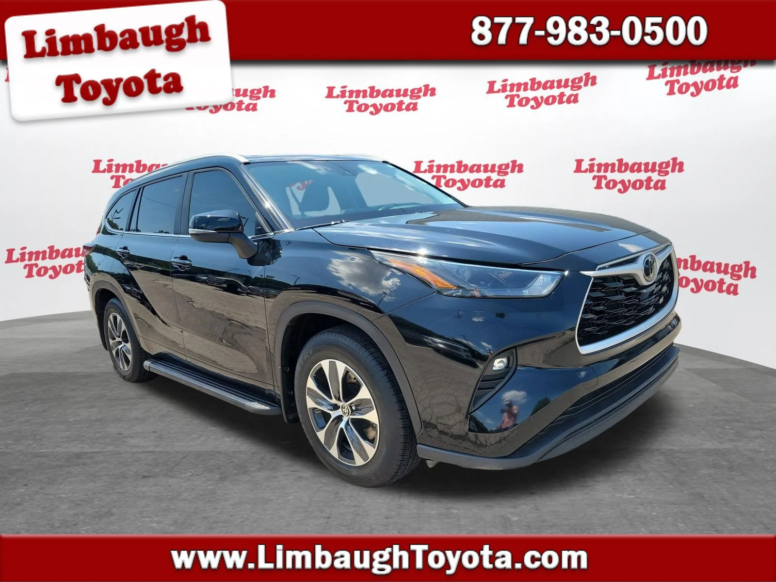 2024 Toyota Highlander XLE near Birmingham Alabama