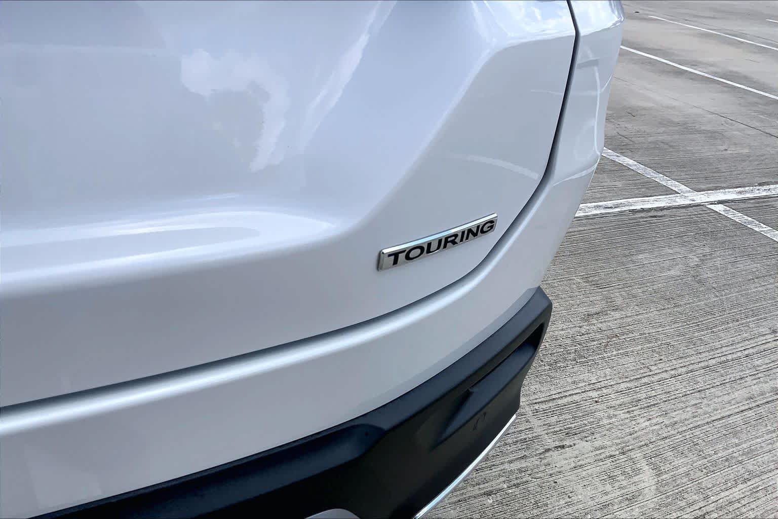 Used 2024 Platinum White Pearl Honda Touring image 10