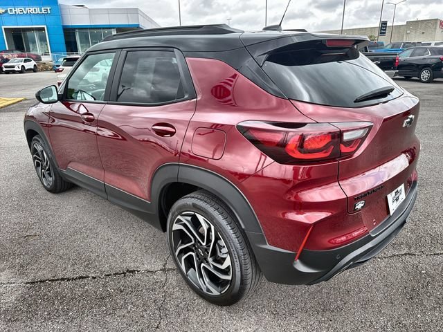Used 2025 Crimson Metallic Chevrolet RS image 13