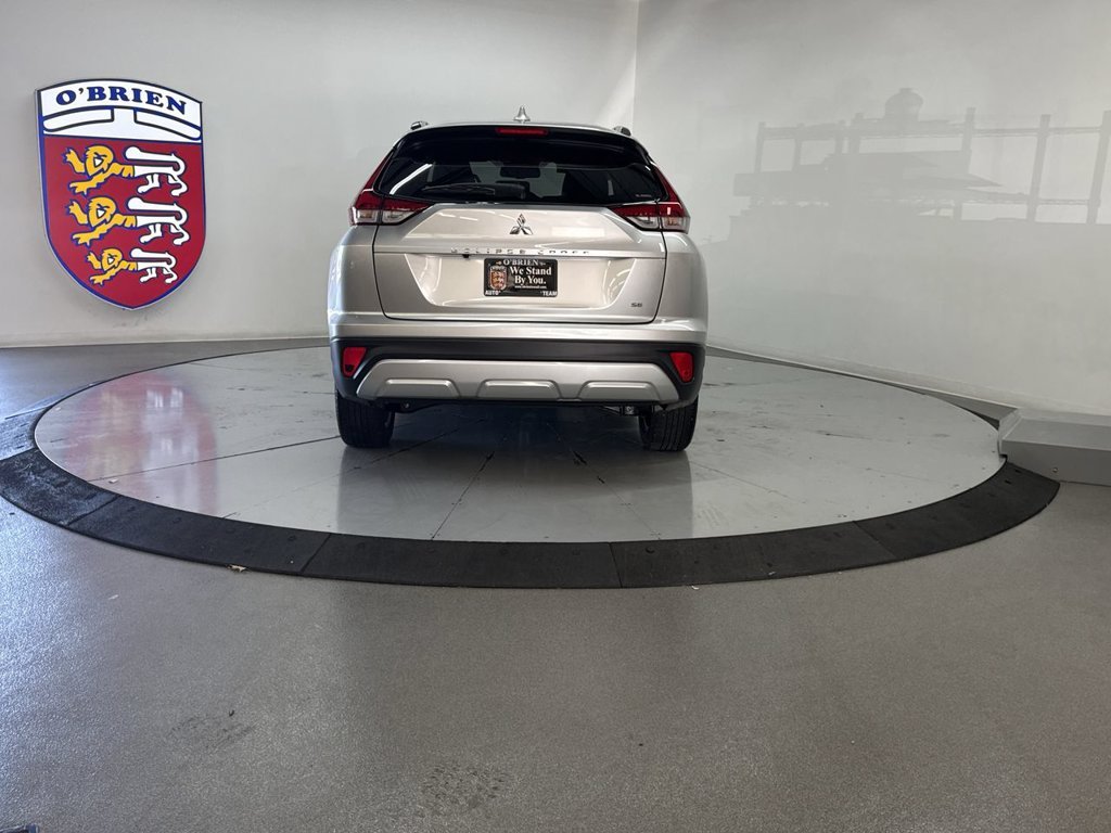 Used 2026 Silver Metallic Mitsubishi SE image 27