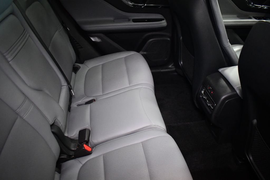 Used 2022 Red Lincoln Standard image 31