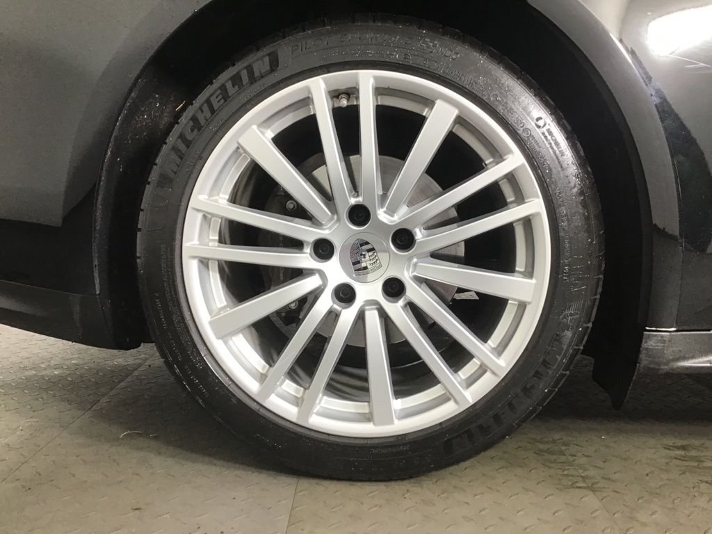 Certified Used 2023  Porsche 4 image 13