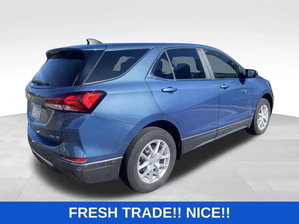 Used 2024 Lakeshore Blue Metallic Chevrolet LT image 3