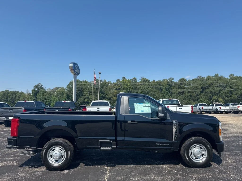 2026 Ford F-350 Super Duty XL - Photo 15