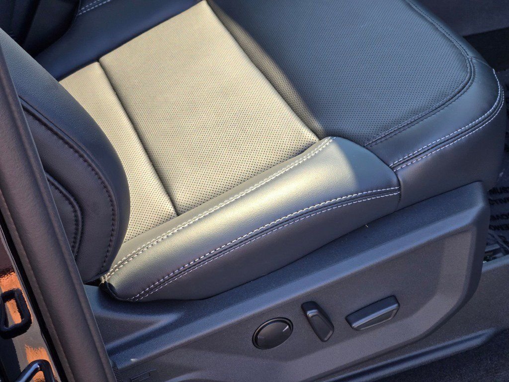 New 2026 Agate Black Metallic Ford MAX Platinum® image 6