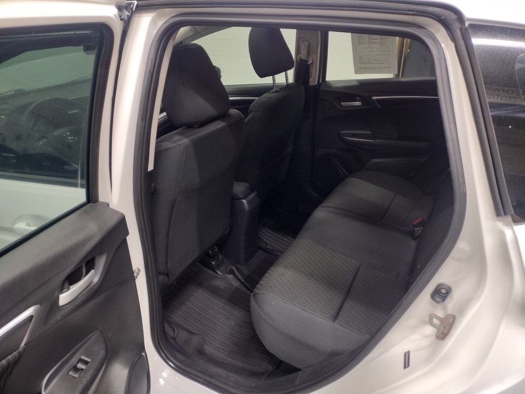 Used 2026 White Hyundai SEL Convenience image 19