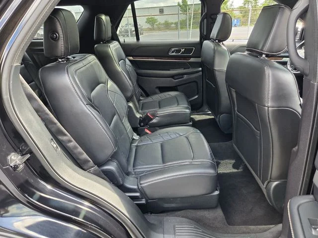 Used 2018 Black Ford Platinum image 15