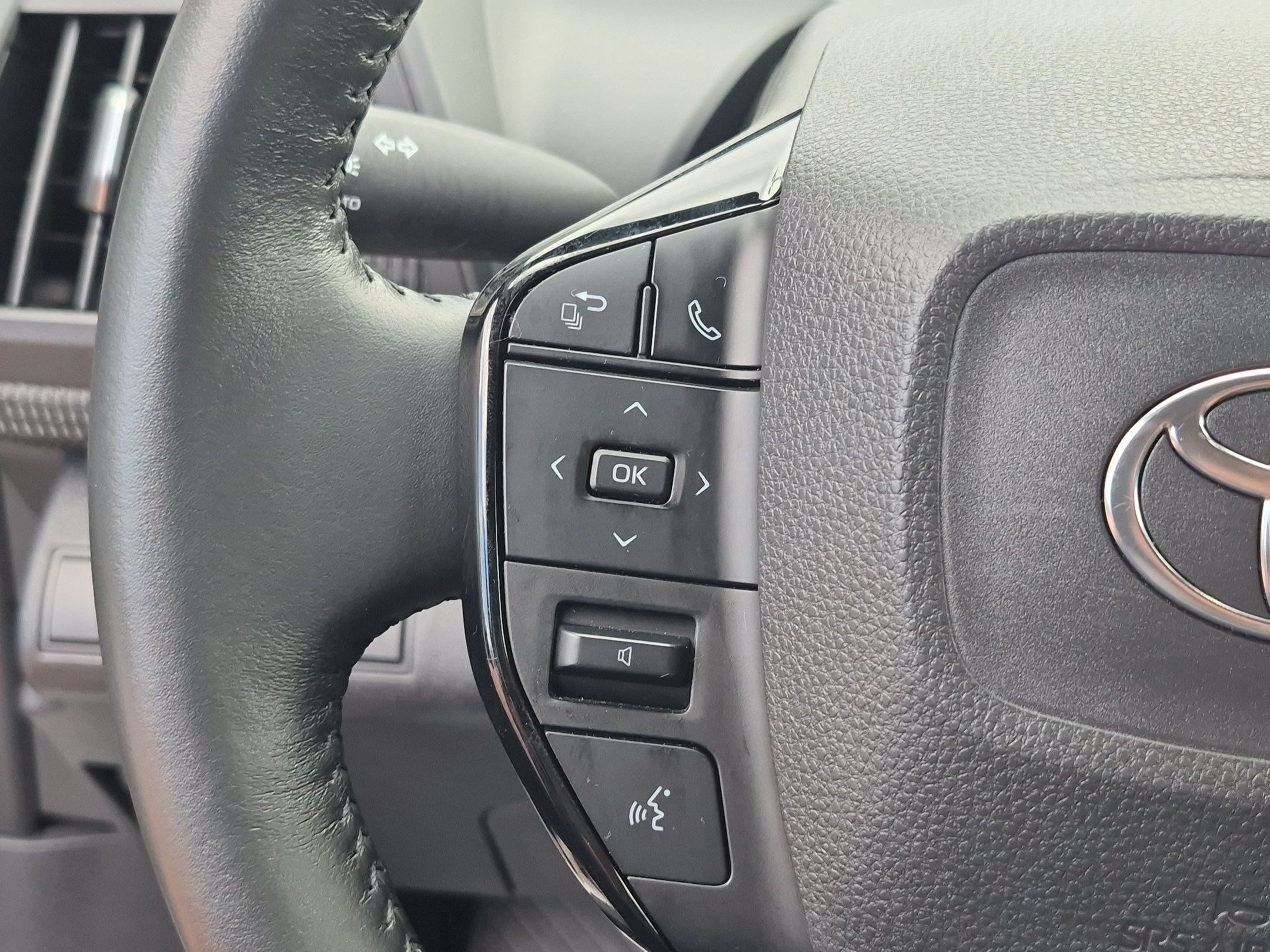 Used 2023 Silver Metallic Toyota XLE image 17