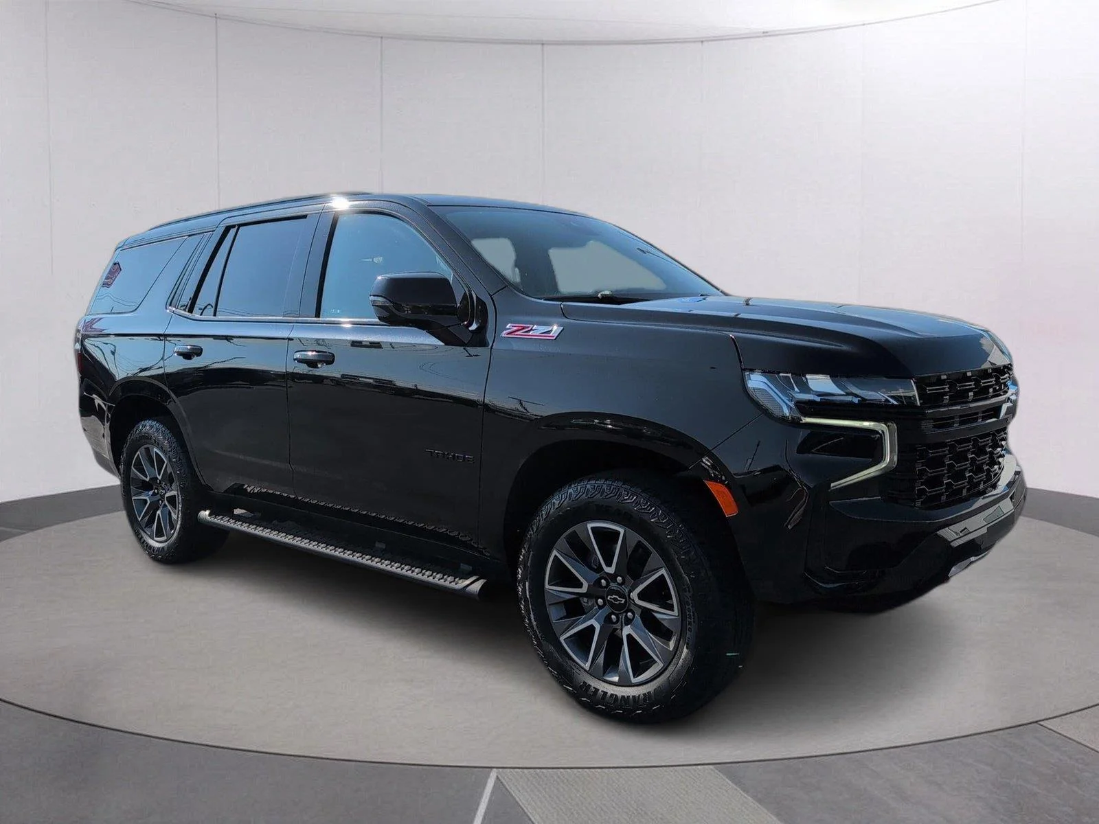 Used 2024 Black Chevrolet Z71 image 7