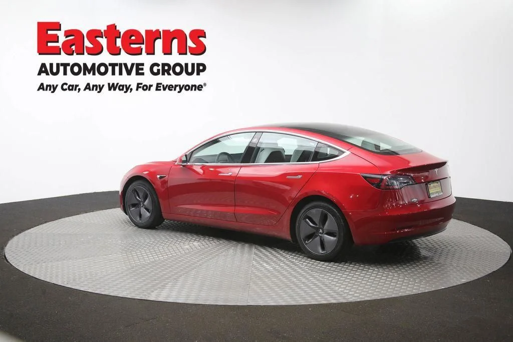 Used 2018 Red Tesla Long Range image 59