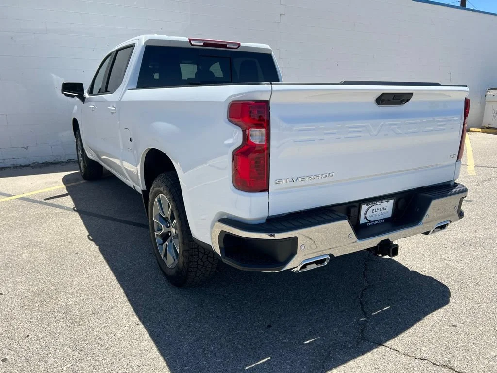 New 2026 Summit White Chevrolet LT image 3