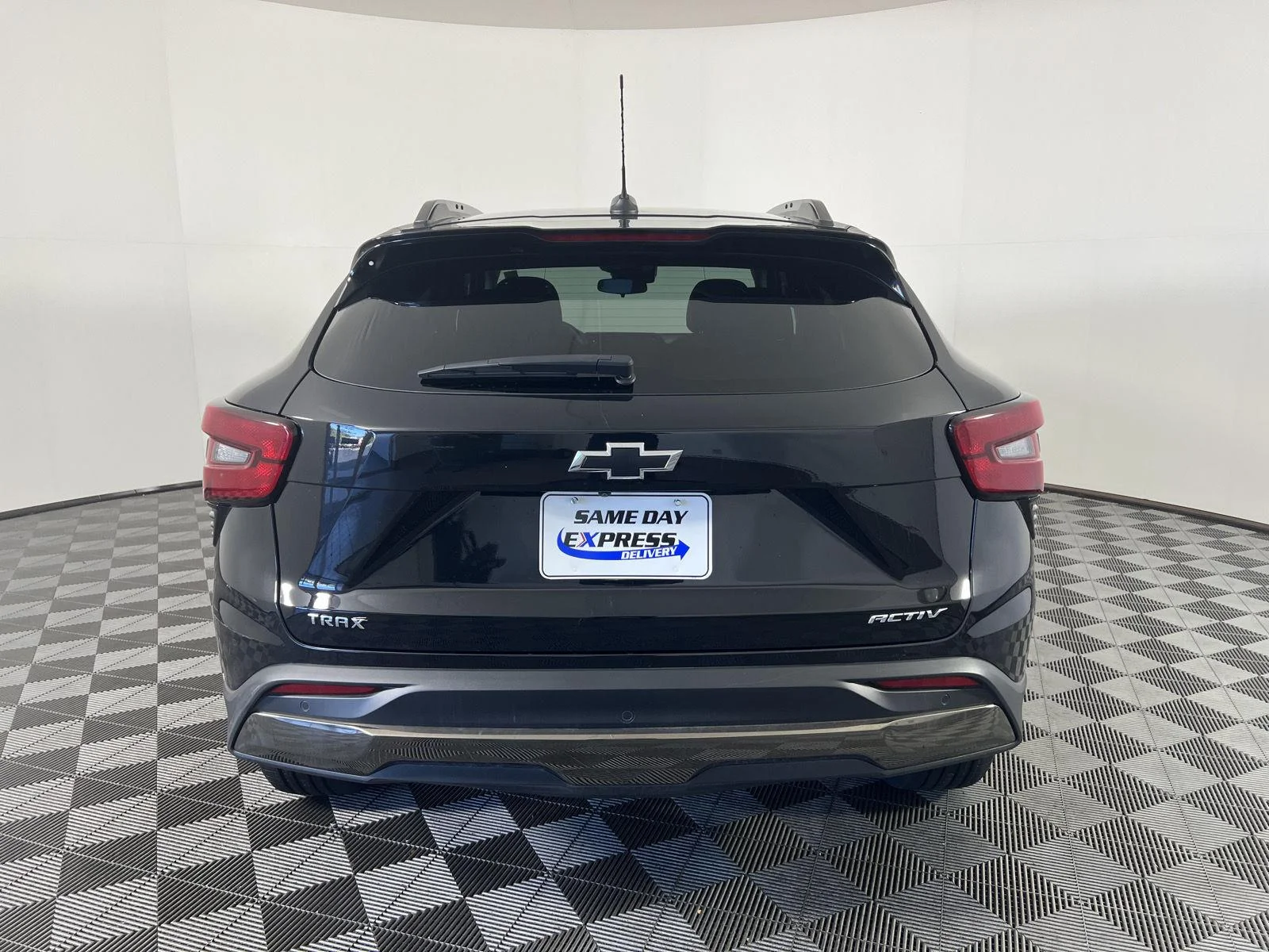 Used 2024 Mosaic Black Metallic Chevrolet ACTIV image 25