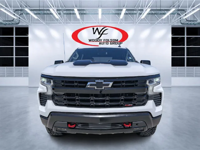 Used 2023 White Chevrolet LT Trail Boss image 8