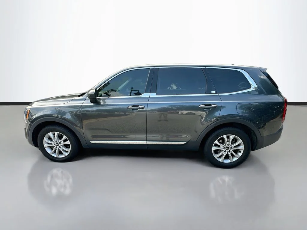 Used 2021 Grey Kia LX image 8