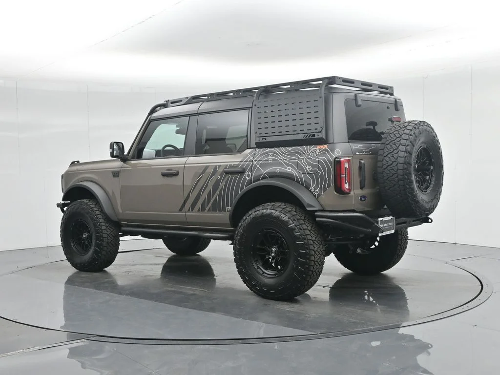 New 2025 Marsh Gray Ford Badlands image 6