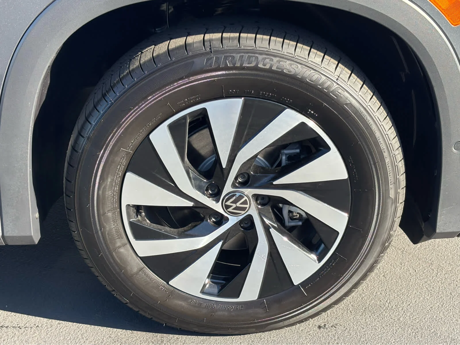 New 2026 PLATINUM GRAY Volkswagen S image 20