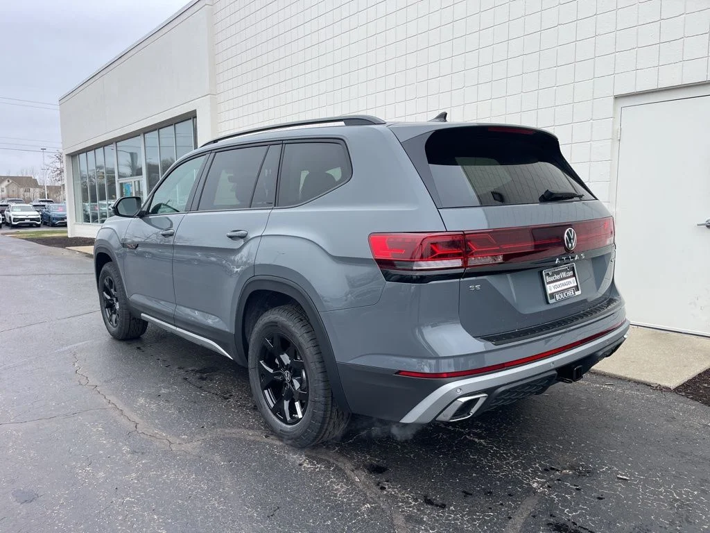 New 2026 Pure Gray Volkswagen 2.0T Peak Edition image 3