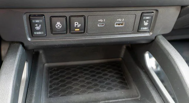Used 2023 Gray Nissan SV image 28