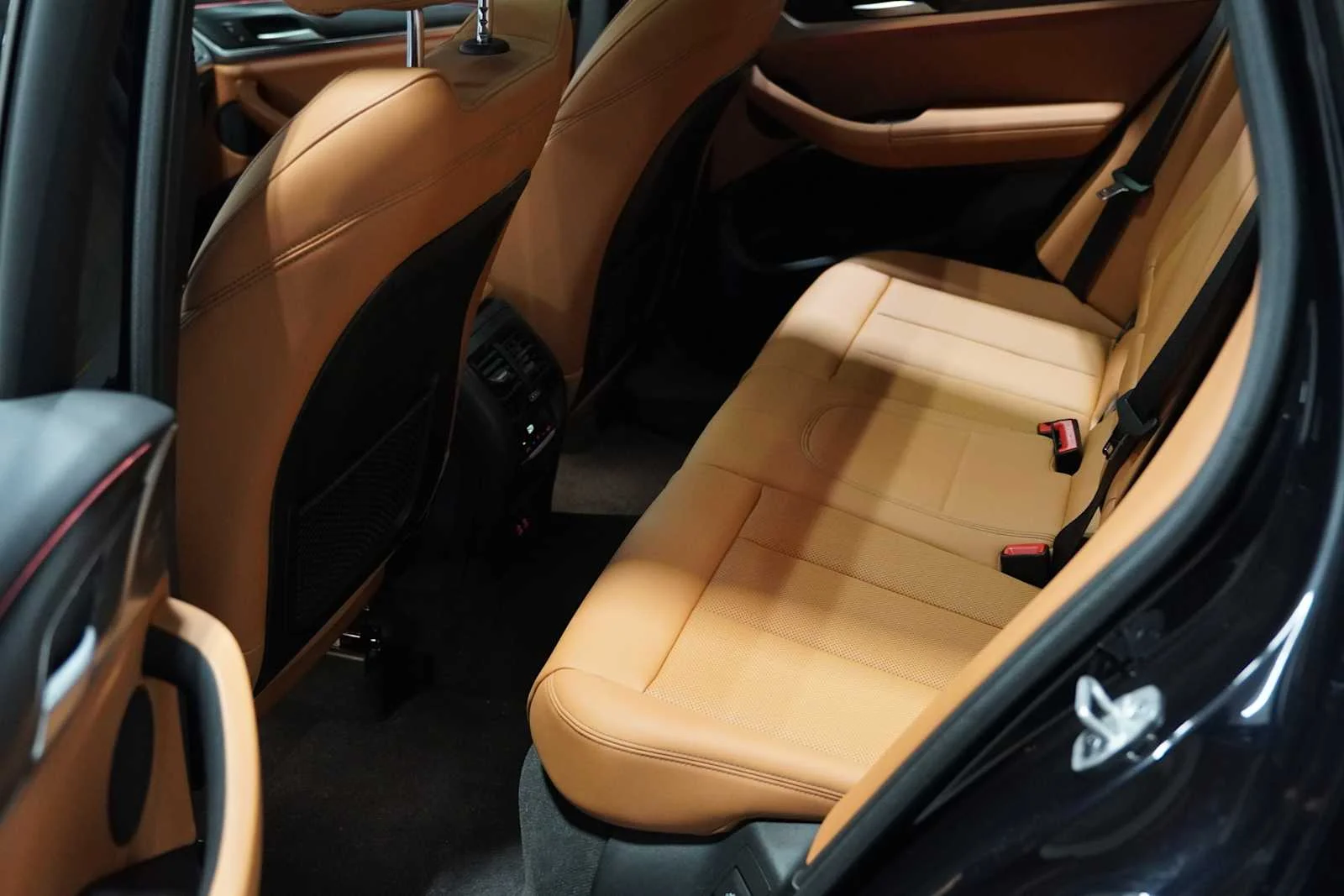Certified Used 2023 Carbon Black Metallic BMW xDrive30i image 23