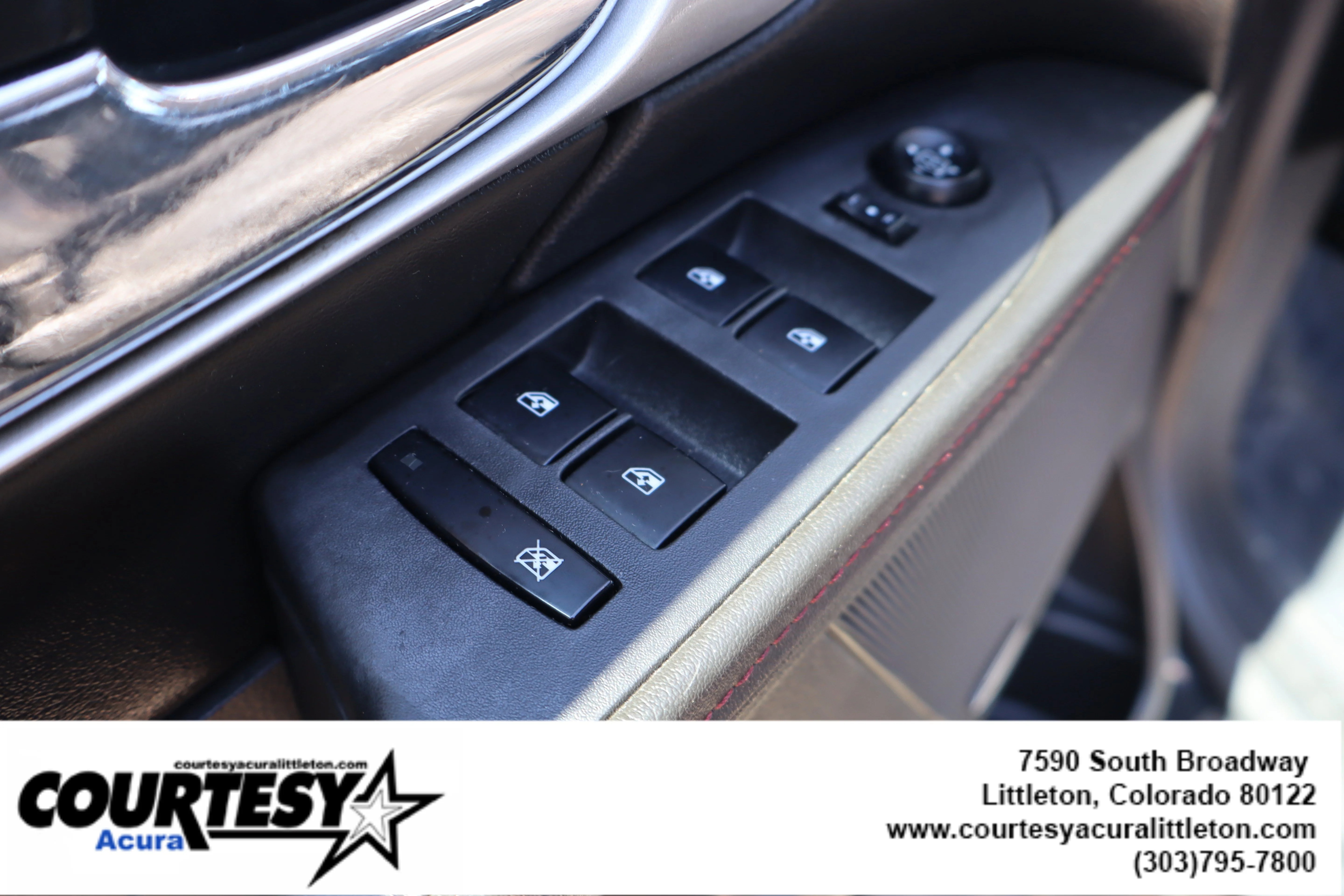 Used 2013 Carbon Black Metallic GMC SLE image 18
