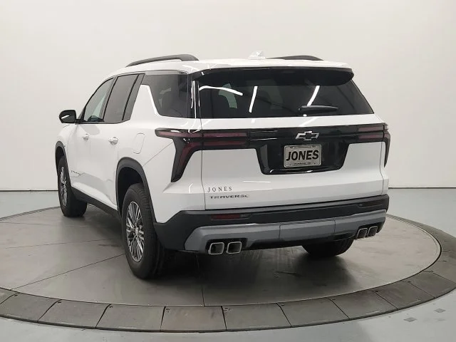 2027 Chevrolet Traverse LT - Photo 7