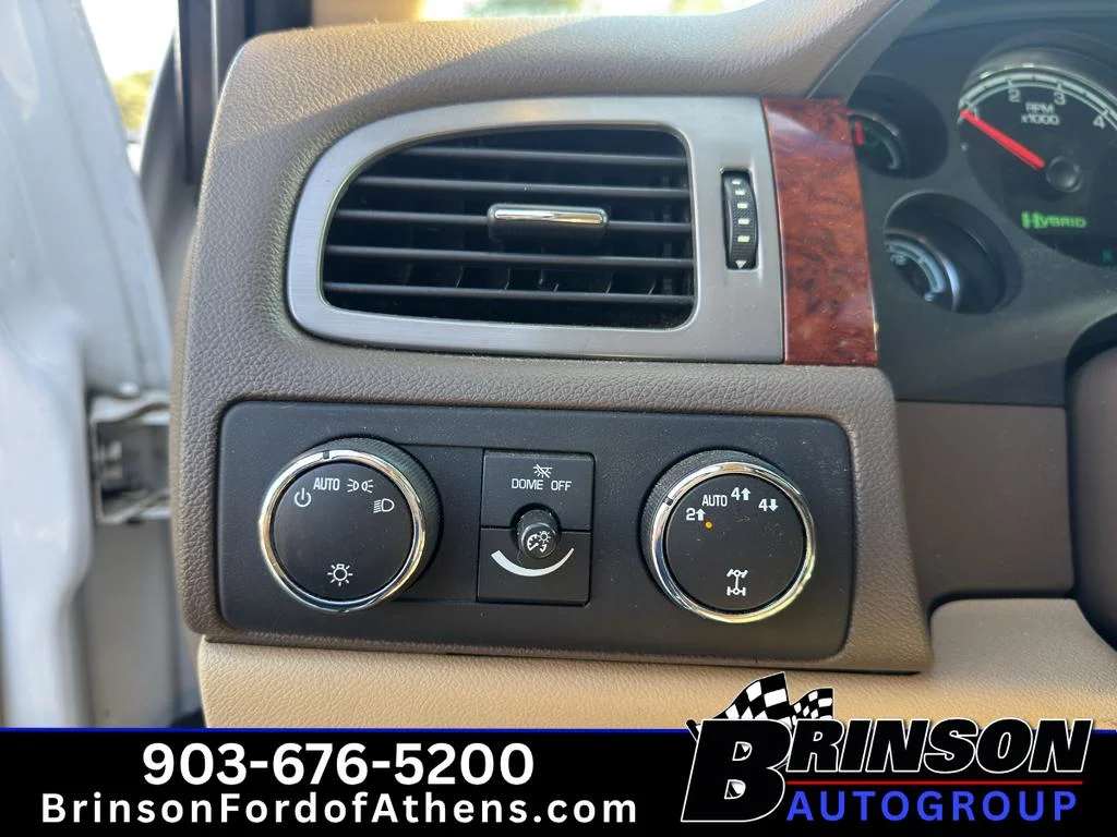 Used 2012 Summit White Chevrolet Hybrid image 18
