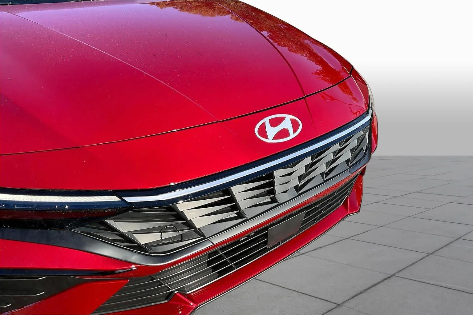 Used 2025 Ultimate Red Hyundai SEL Convenience image 30
