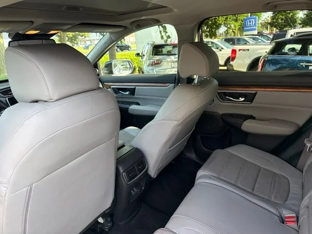 Used 2017 Blue Honda Touring image 14