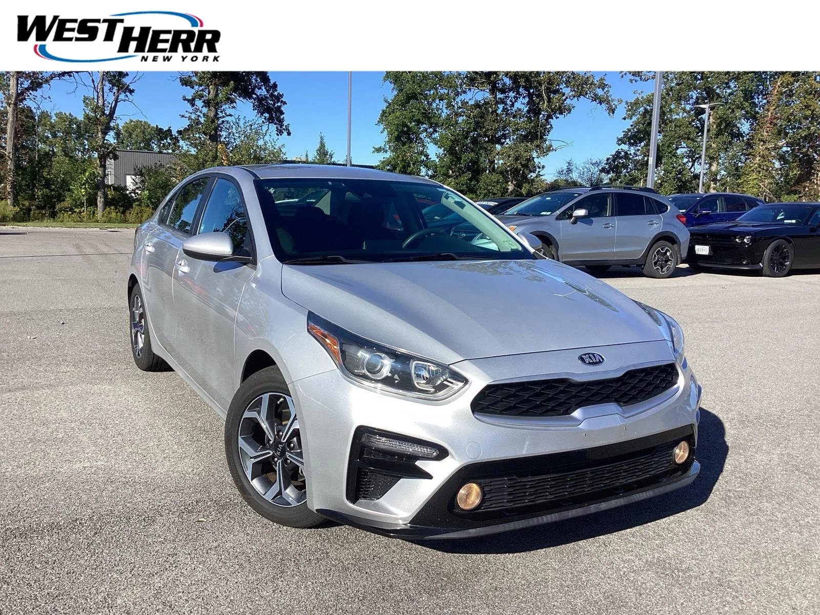 Used 2020 Silky Silver Kia LXS image 1