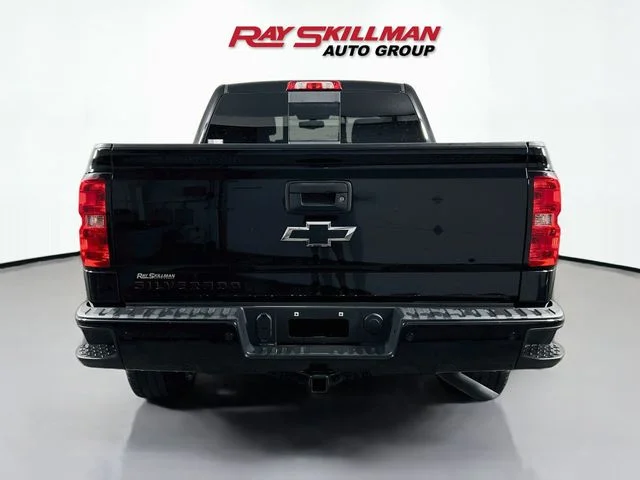 Used 2018 Black Chevrolet LT2 image 6