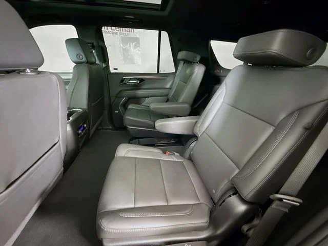 Used 2025 Gray Chevrolet Z71 image 26