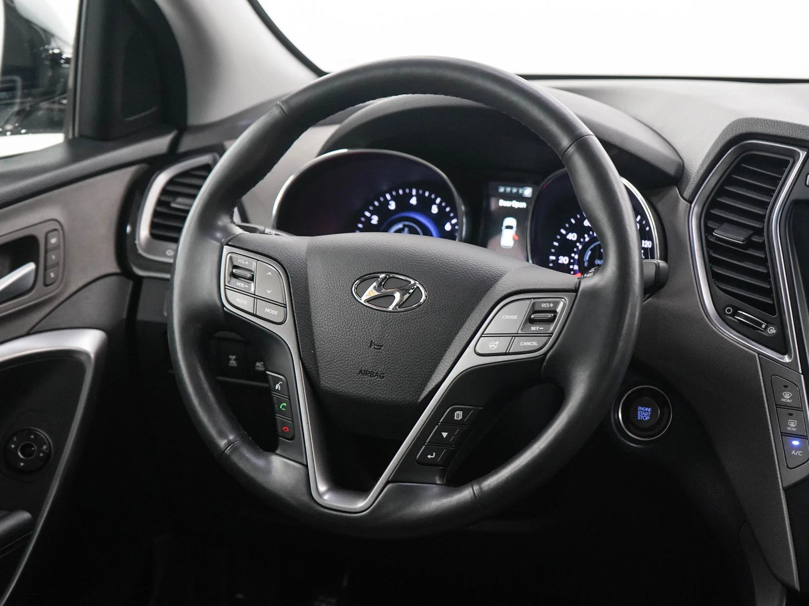 Used 2016 Iron Frost Hyundai SE image 15