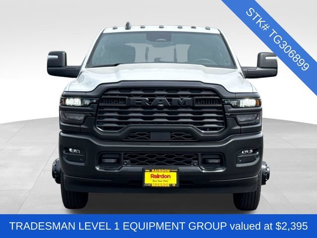 New 2026 Bright White Clear-Coat Exterior Paint RAM Tradesman image 2