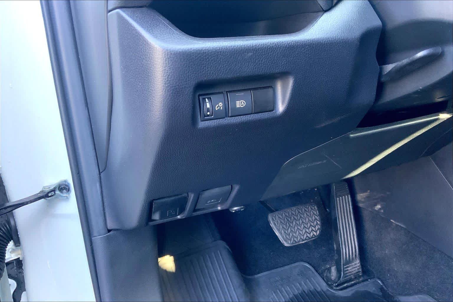 Certified Used 2024 Ice Cap Toyota XLE image 33