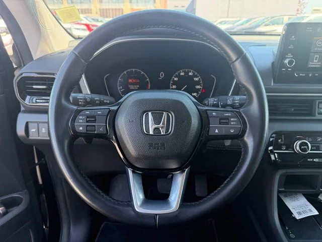Used 2023 Black Honda EX-L image 21