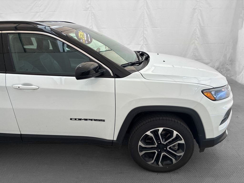 Used 2023 White Jeep Limited image 9