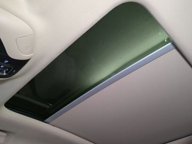 Used 2022 Blue Maserati Modena image 22